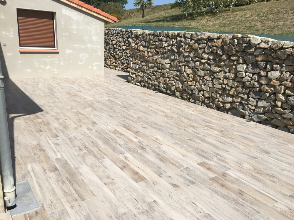 pose carrelage extérieur